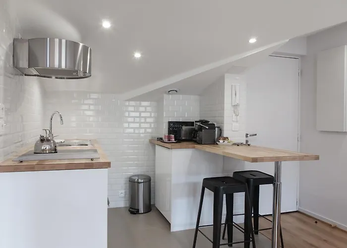 Grand Theatre Bright *