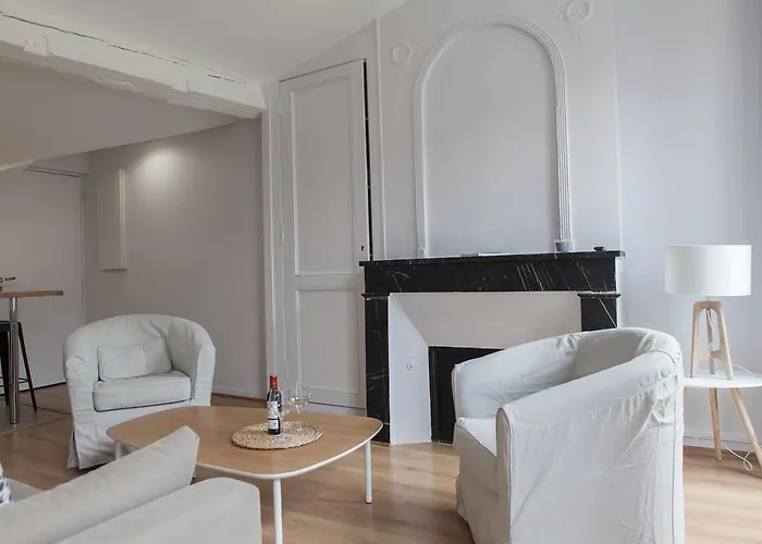 Grand Theatre Bright Bordeaux